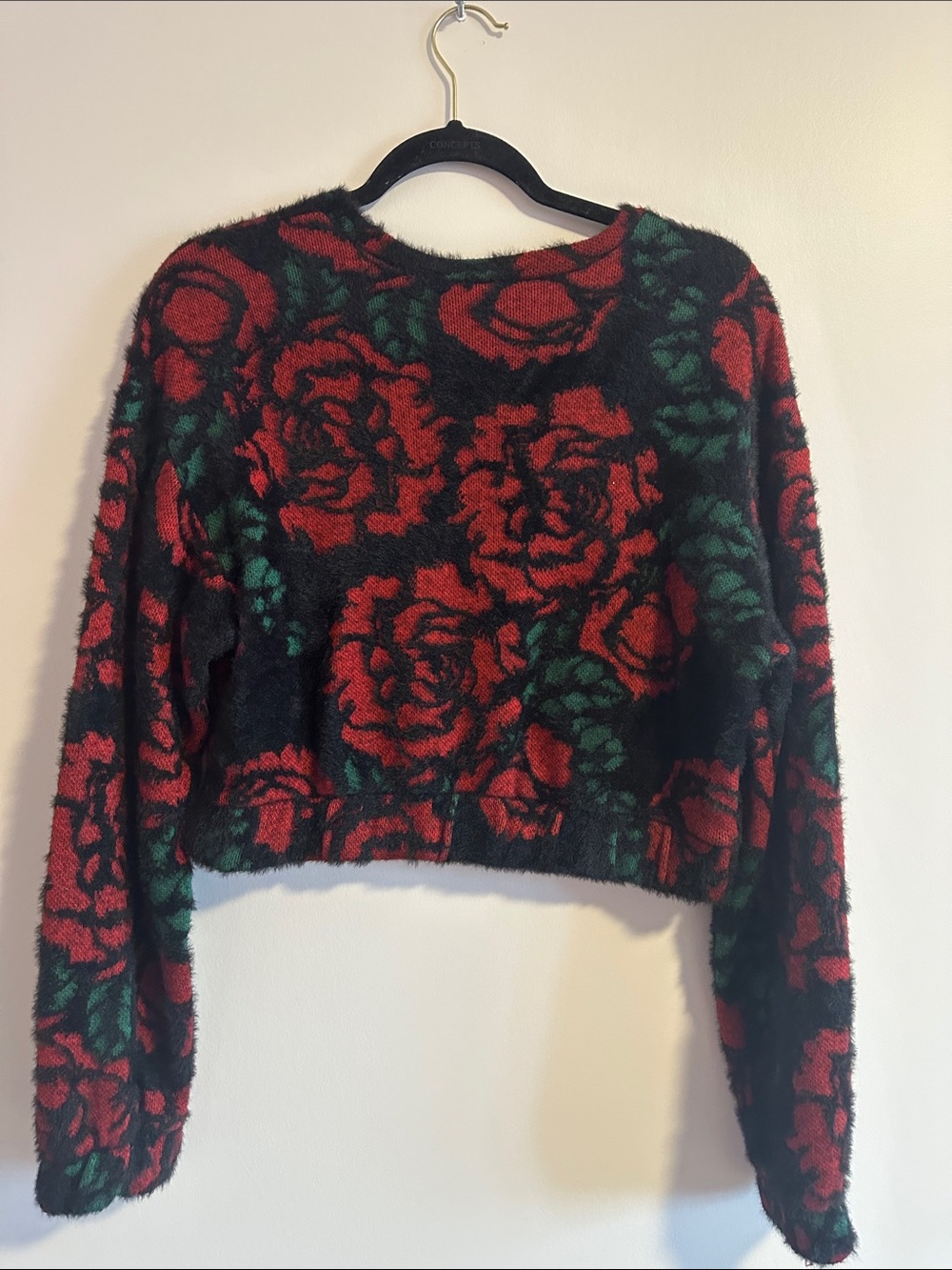 Berska Floral Rose Pattern Cropped Fuzzy Sweater - Black & Red - Medium - Picture 7 of 7
